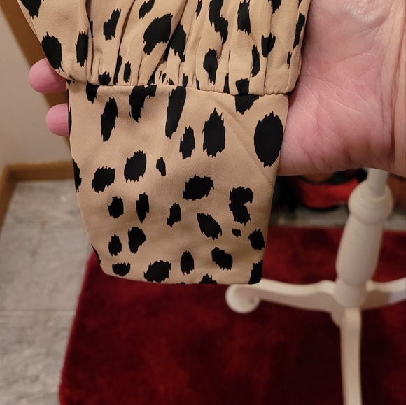 NWOT Chico animal print top sz small. - Picture 5 of 10